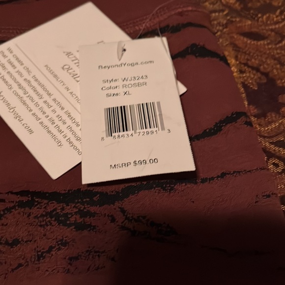 Beyond Yoga Legging - Picture 5 of 7